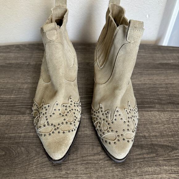 Amuse Society x Matisse Suede Studded Western Booties Size 6.5 - Picture 4 of 8